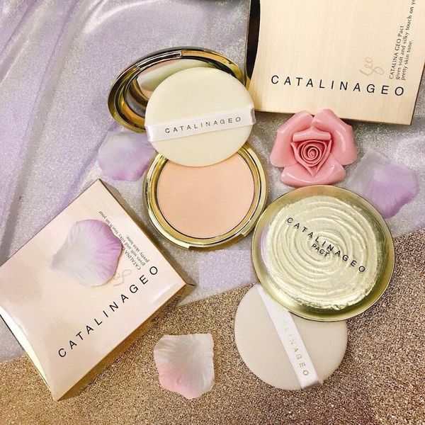 Phấn phủ Catalina Geo Pact Màu 01 Natural Beige 22g