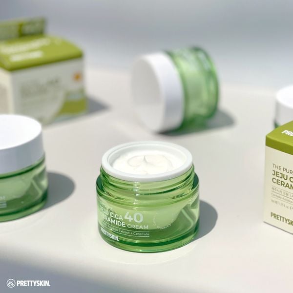 Kem dưỡng rau má Pretty Skin The Pure Jeju Cica 40 Ceramide Cream chứa chiết xuất 40% rau má