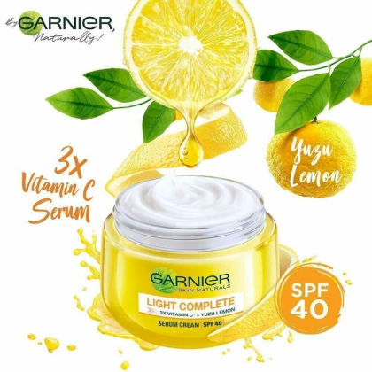Kem dưỡng serum làm sáng da Garnier Bright Complete Vitamin C SPF30 50ml