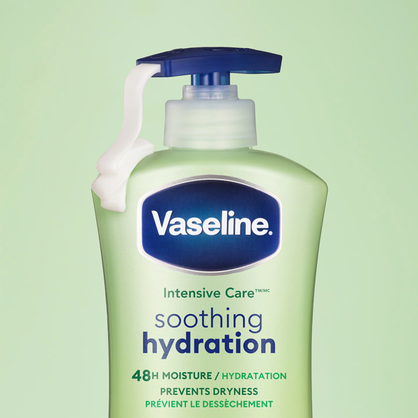 Sữa dưỡng thể Vaseline Intensive Care Soothing Hydration 725ml